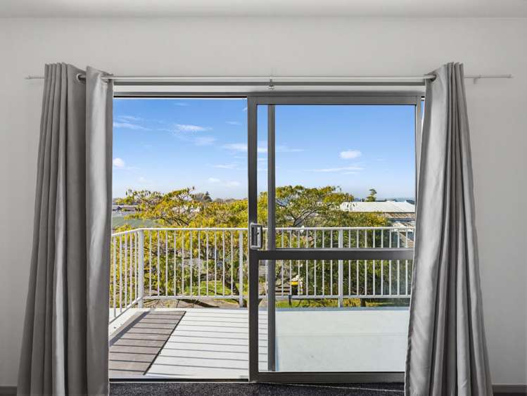 8/443 Cashel Street_2