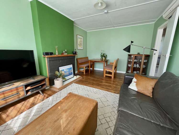 59 Hewer Cresent 1315_1