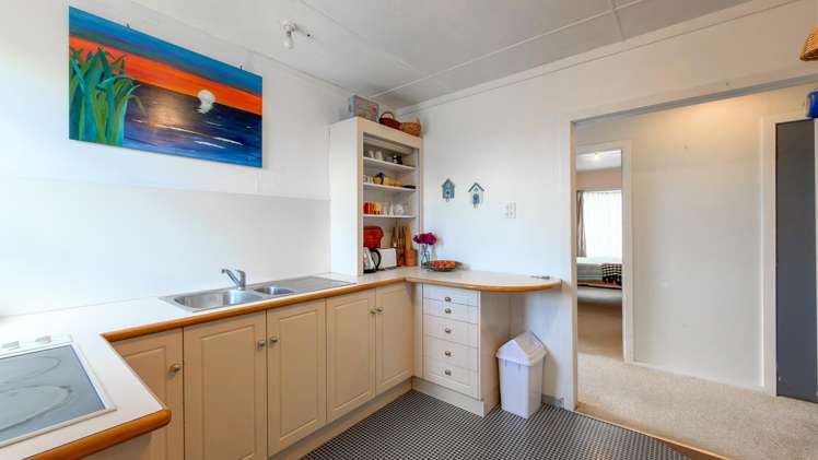 128 Hampton Road Whangamatā_8