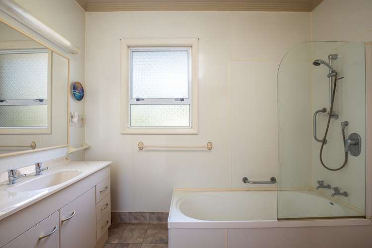 31 Gaine Street New Plymouth Central_13