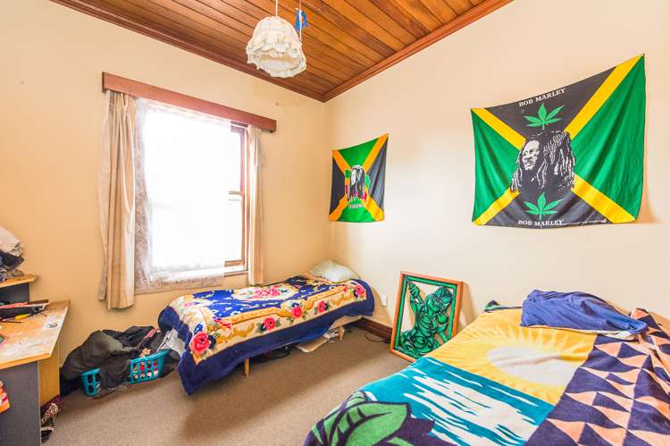 38 Russell Street Marton_13