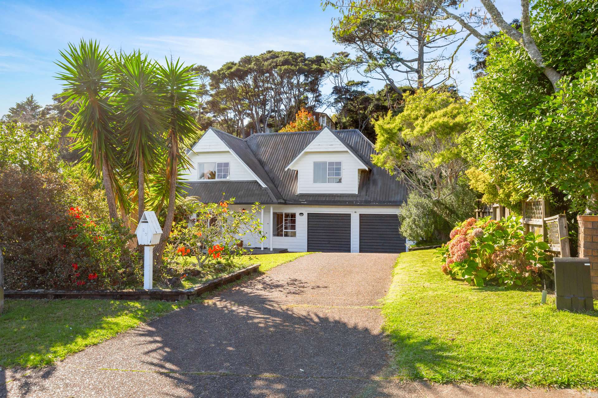 27 Woodfern Crescent Titirangi_0