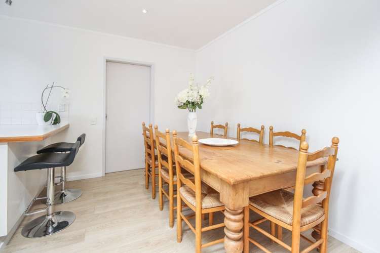 2/210 Te Atatu Road Te Atatu South_6