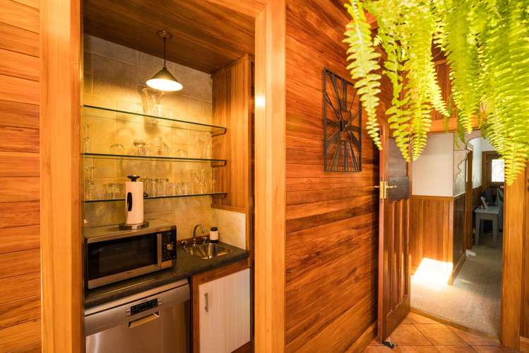 18 Miro Street Takaro_14