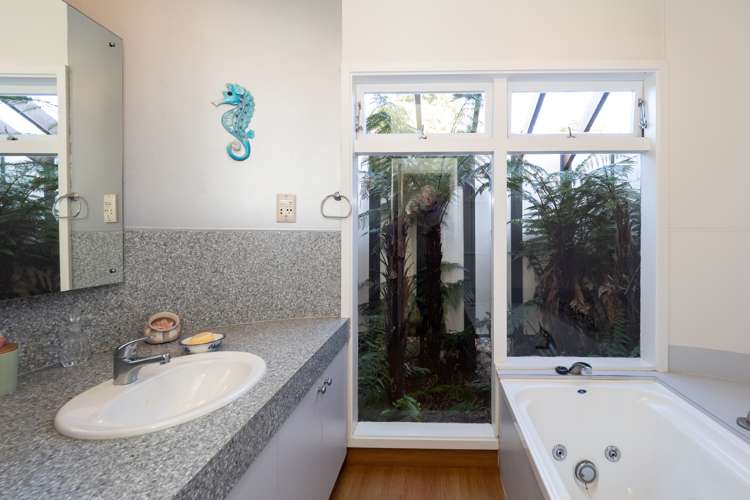 220 Cochranes Road Elgin_22