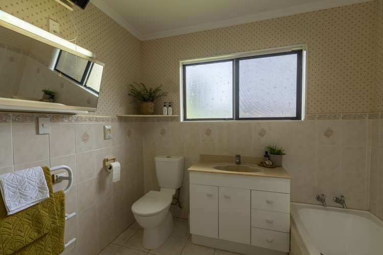 51 Andrew Street Waikanae_12