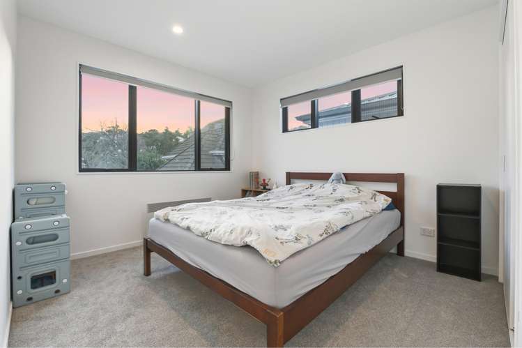 9A Penguin Drive Murrays Bay_17