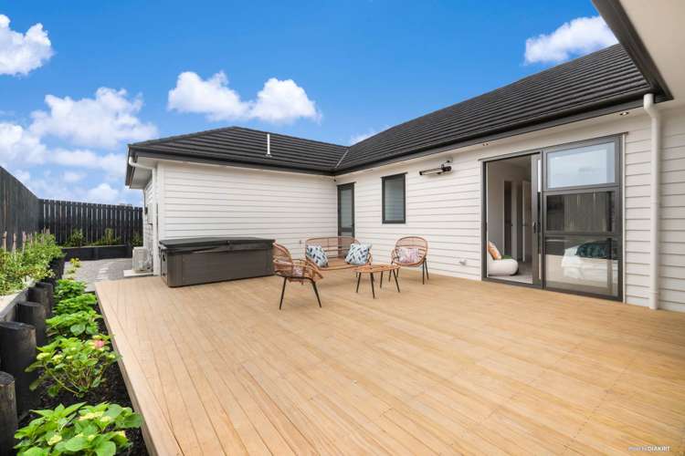 68 Parish Drive Wainui_17