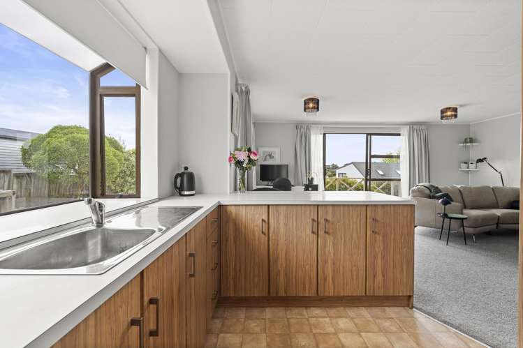 72 Brightside Road Stanmore Bay_6