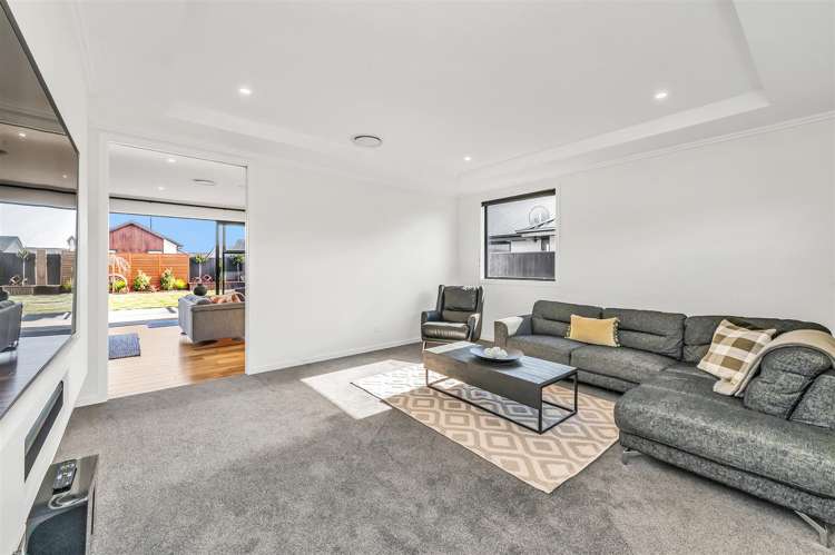 27 Candlesticks Crescent Lincoln_13