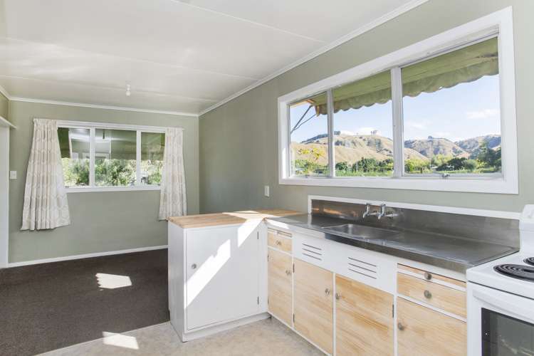 18 Library Road Te Karaka_5