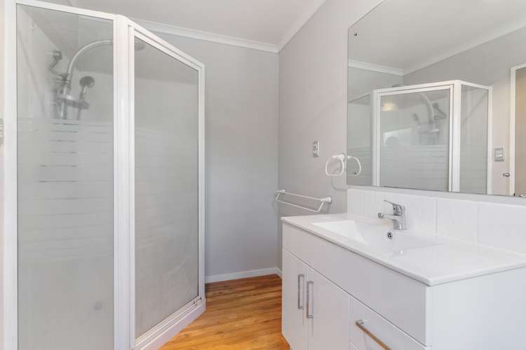 8 Kestrel Avenue Welcome Bay_12