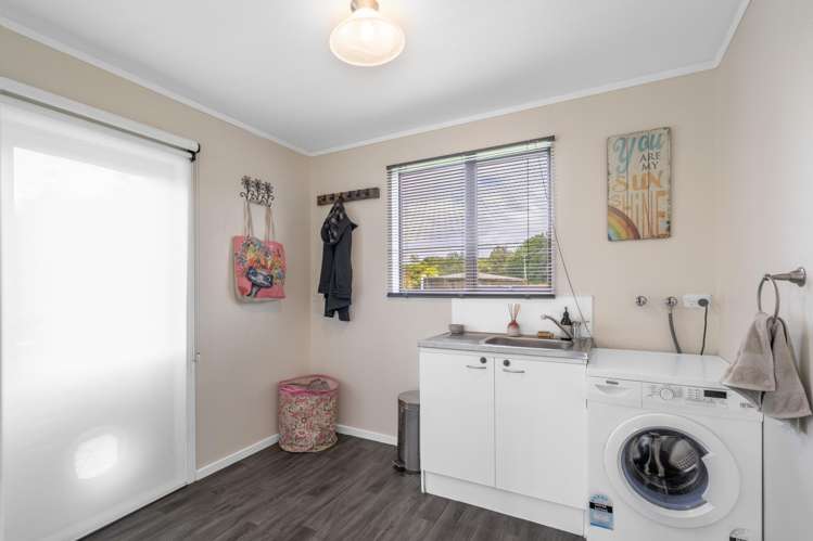 25 Marama Avenue South Otatara_18