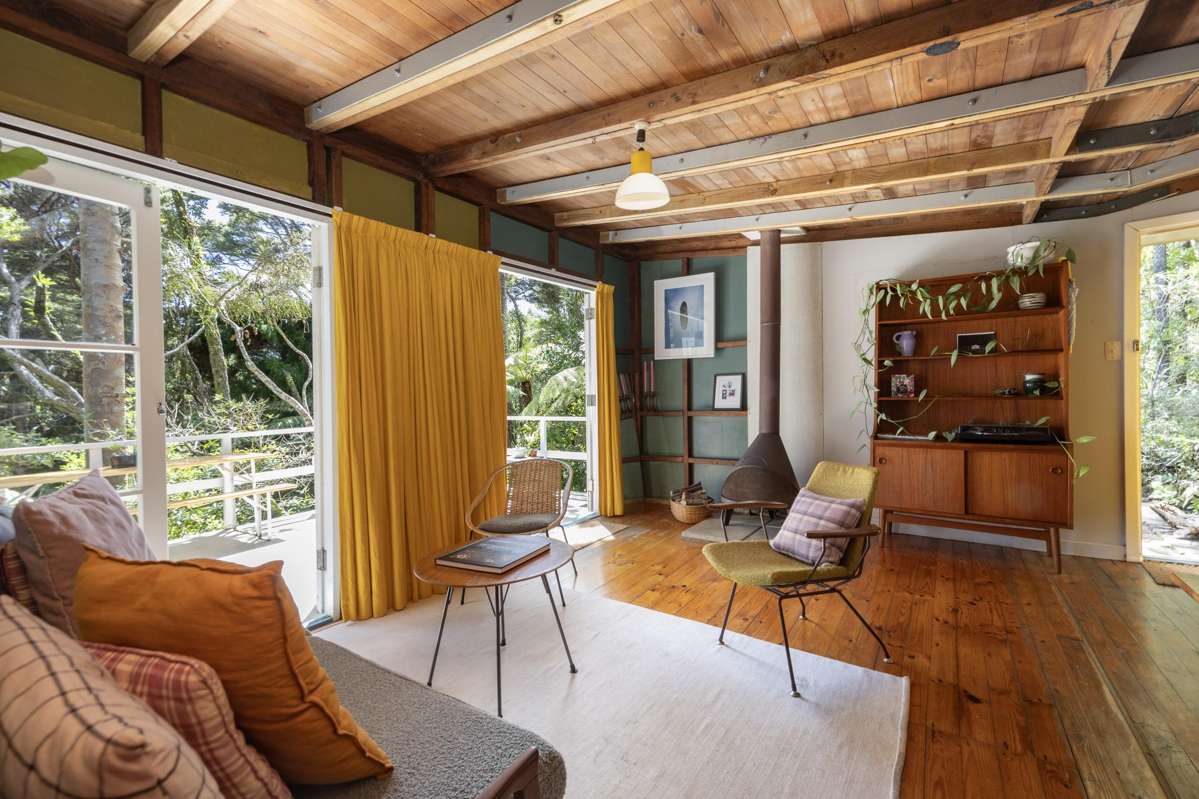 101-103 Lone Kauri Road_3