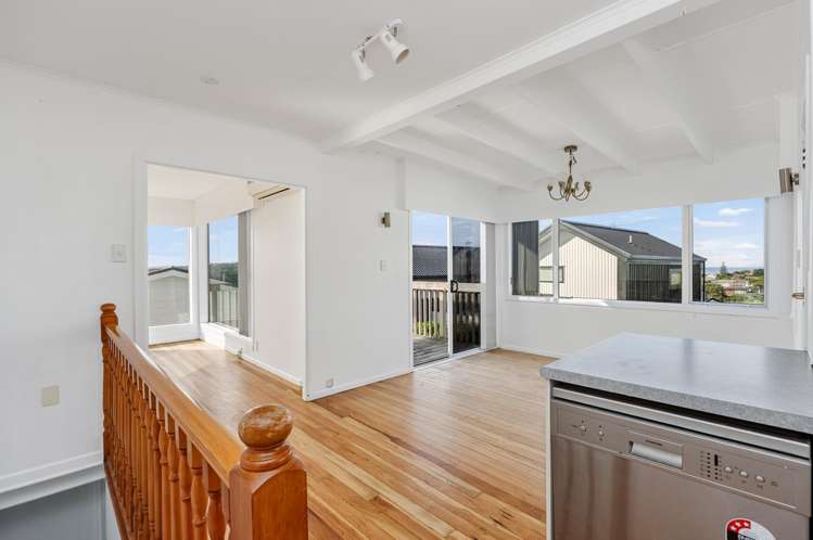 772 Whangaparaoa Road Manly_11