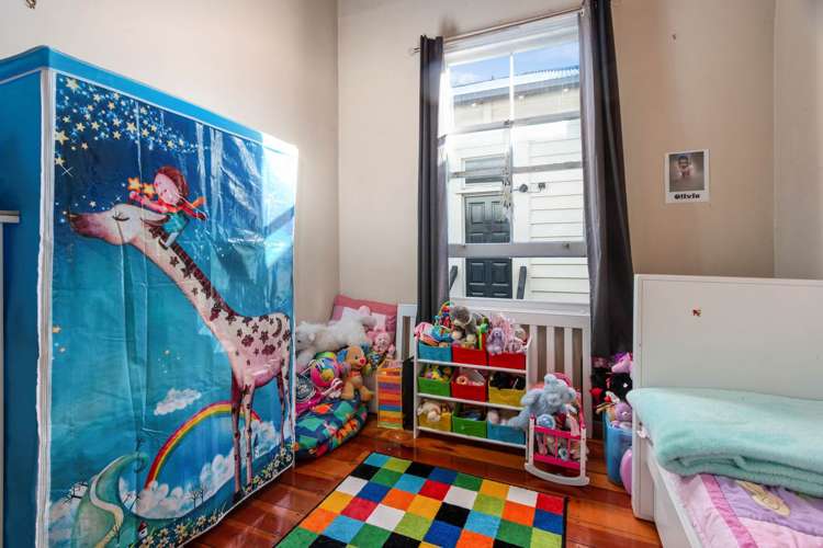 2/6 Fifth Avenue Mount Albert_15