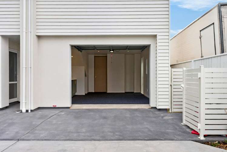 2/46 Cuba Street Petone_39