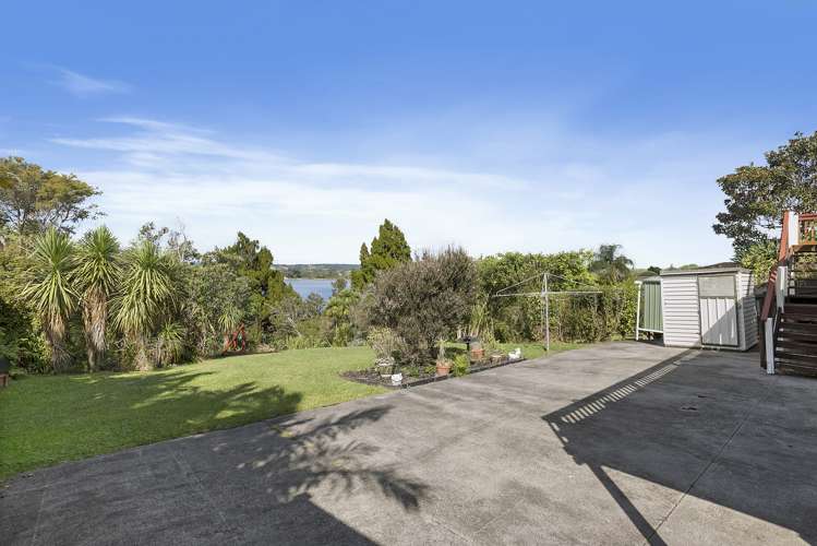 17 Tui Vale Road Cockle Bay_10