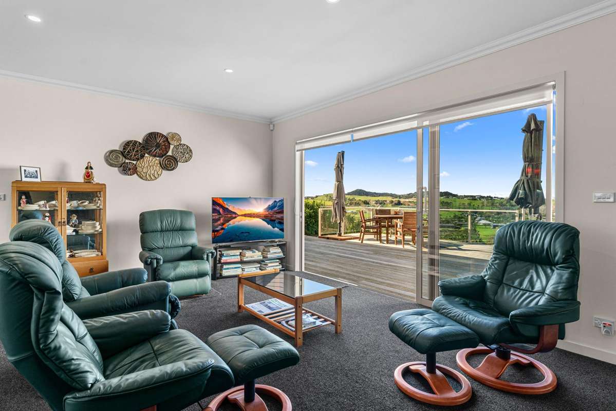 166 Barrier View Road_2