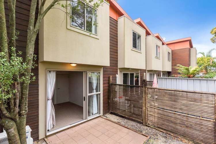 9/85 Portage Road New Lynn_12