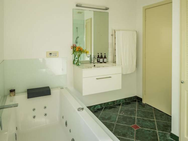 233 Marine Parade Eastbourne_9