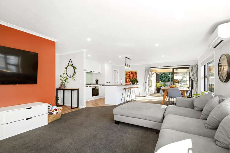 11 Te Awa Rere Grove Stokes Valley_5