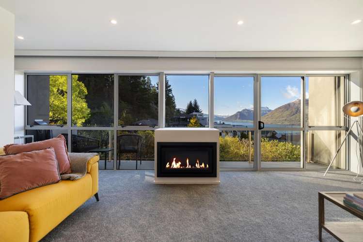 2B Vancouver Drive Queenstown_5