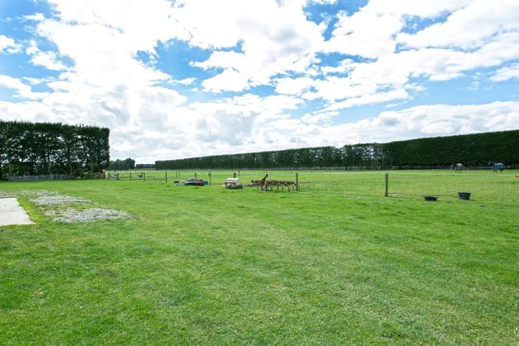 759 Somerton Road Chertsey_24