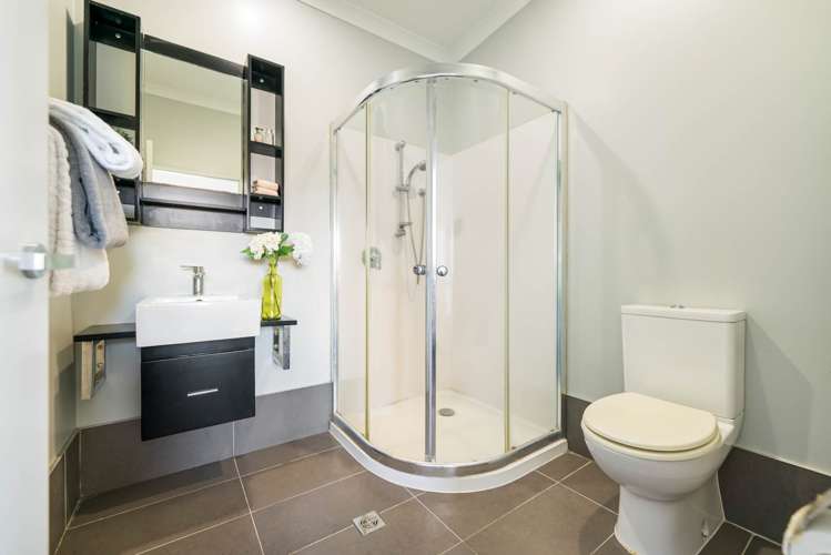 1/46 Carlos Drive Flat Bush_9