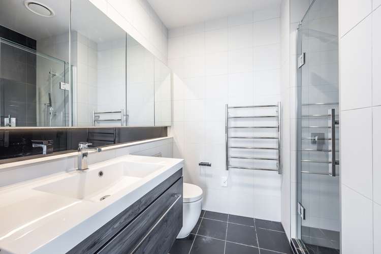 418/19 Rawene Road Birkenhead_11