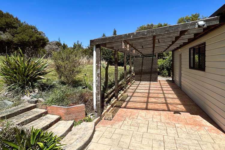 74 Lookout Road Parapara_5