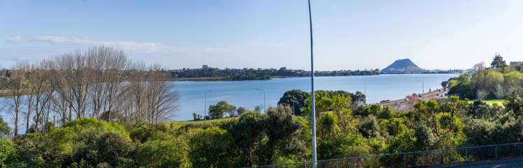 6/29 Accadia Lane (Chadderton Apartments) Avenues_3