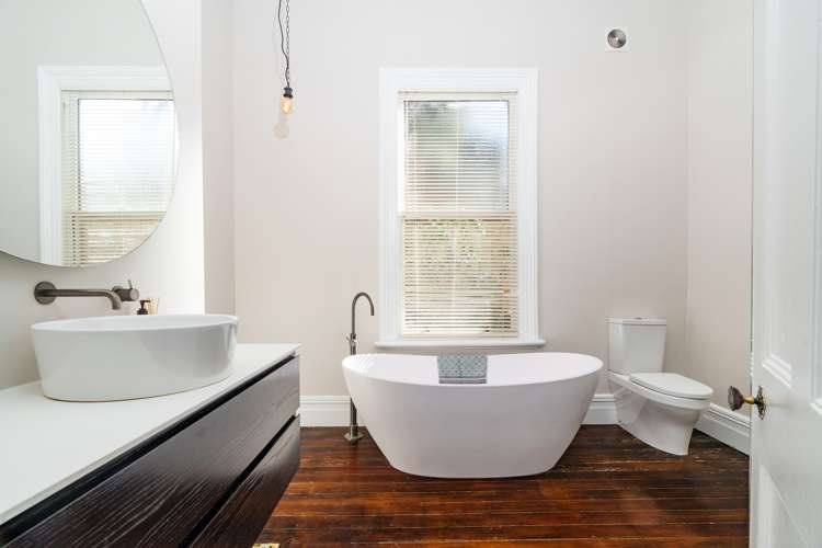 19 Bellevue Street Belleknowes_15