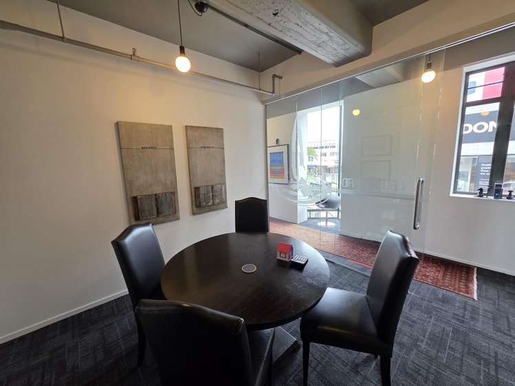 88 Broadway Newmarket_5