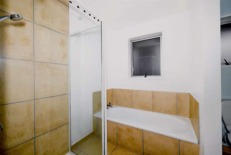 2/441 Armagh Street Linwood_7