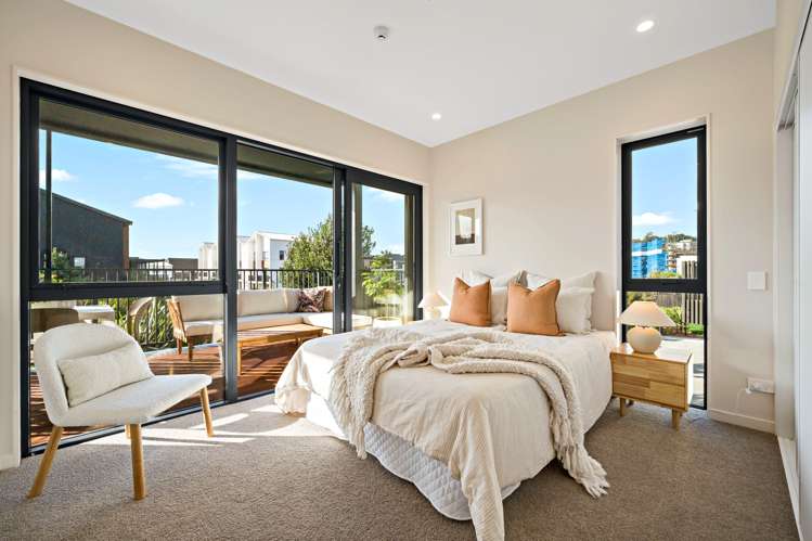 G01/27a Hudson Bay Road Hobsonville_11