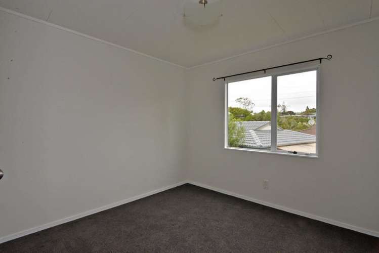 47 Meadowvale Rise Titirangi_10