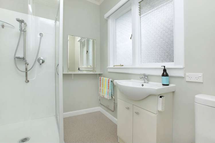 46 Warnock Street Westmere_10