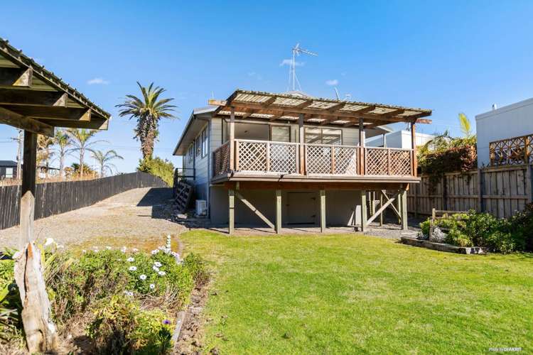 1297 Papamoa Beach Road_0