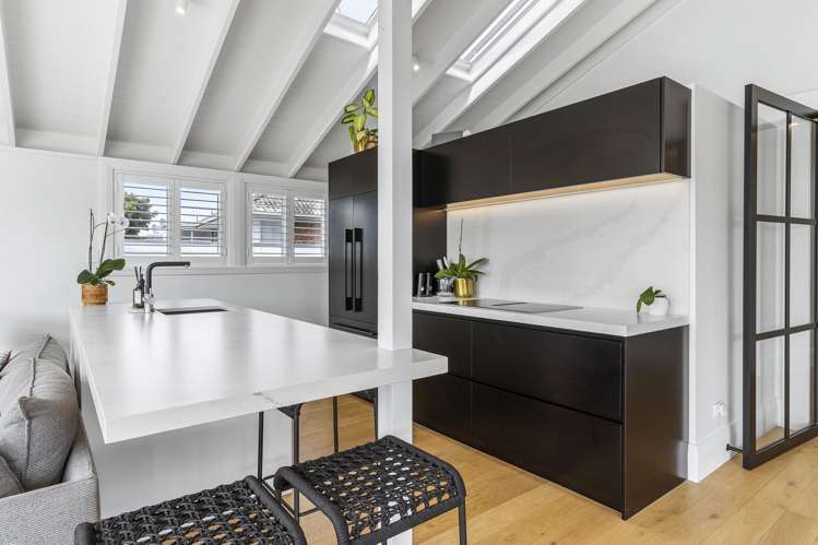 89 Symonds Street Royal Oak_17