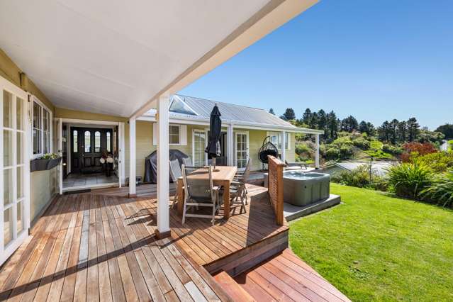 8 and 8a Angle Street Picton_1