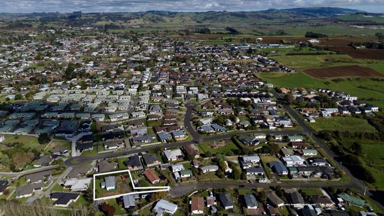 14 Cherry Grove Tuakau_13