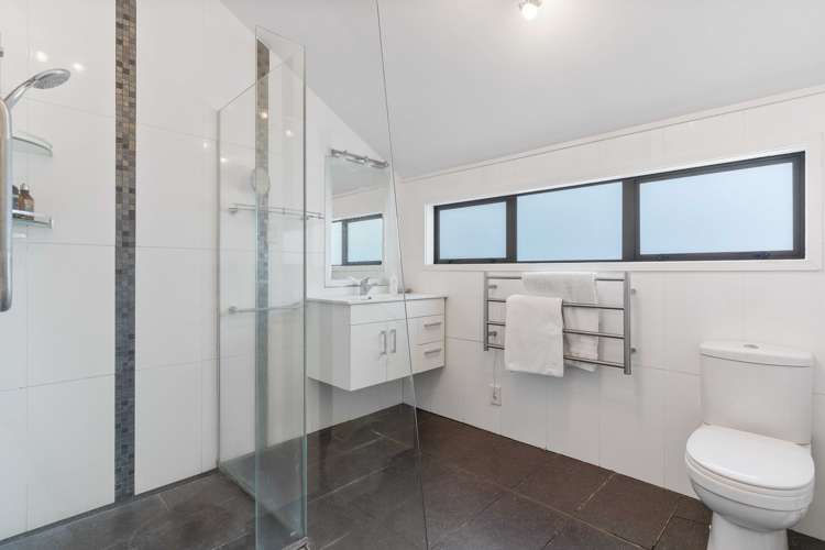 103 Everitt Crescent Whangamata_12