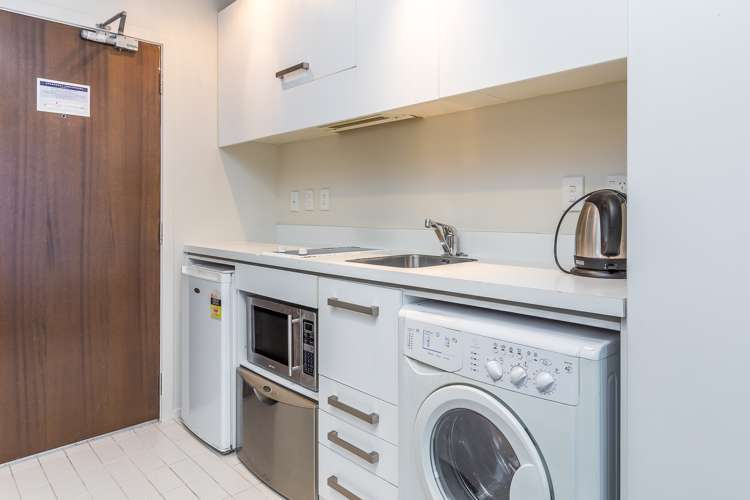 724/10 Waterloo Quadrant Auckland Central_8