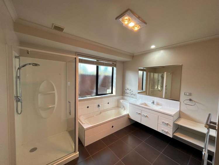 63 Carrington Drive 1131_13