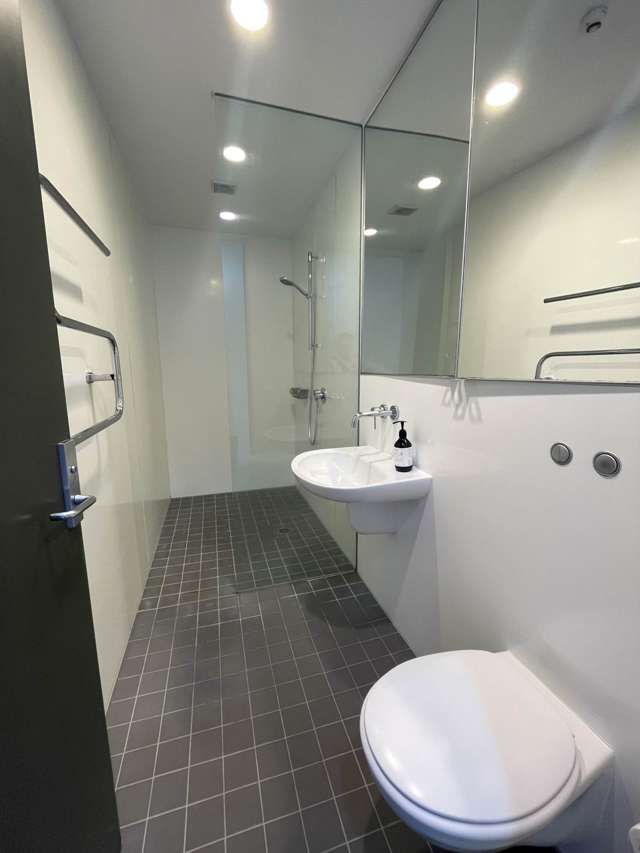 2a/10 Fisher-Point Drive Auckland Central_4