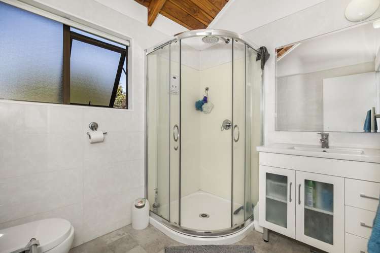 16 Muirfield Street Wattle Downs_12