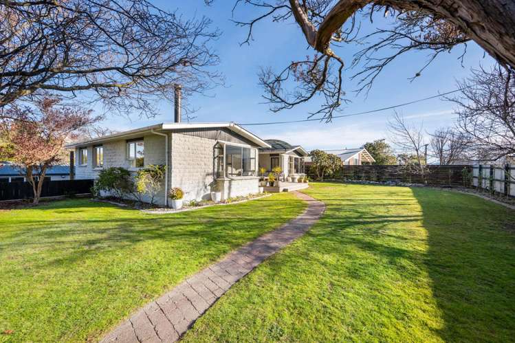 16 Rousehill Street Renwick_2