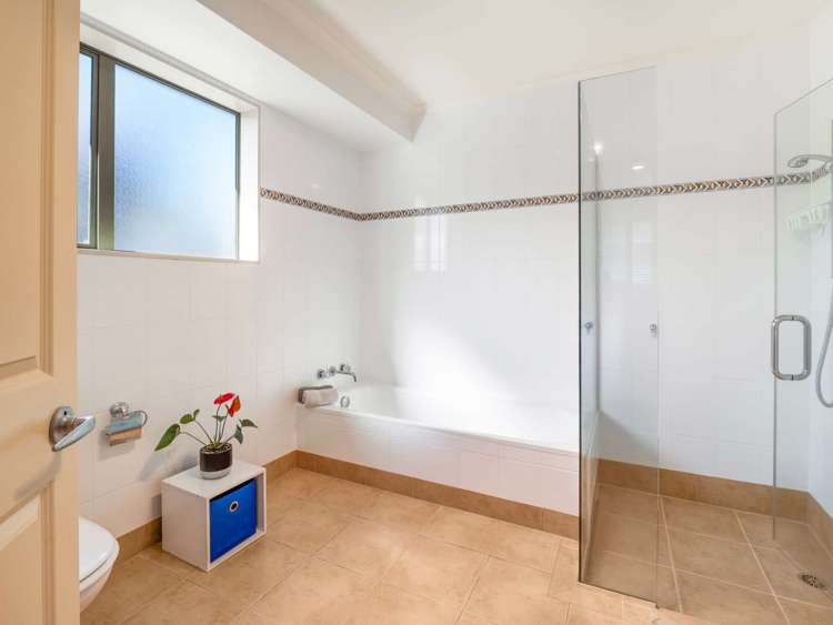 1 Suffolk Drive Otamatea_19