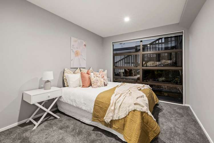 137 Alec Craig Way Gulf Harbour_12